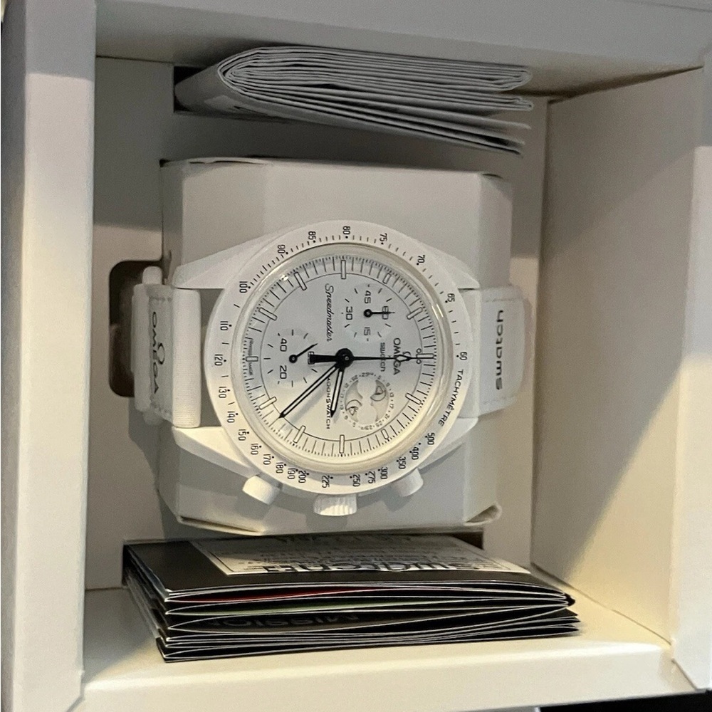 Swatch White Chronograph Tachymeter Watch